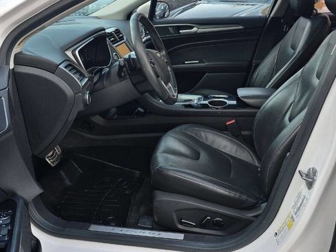 Used 2013 Ford Fusion Titanium image 9
