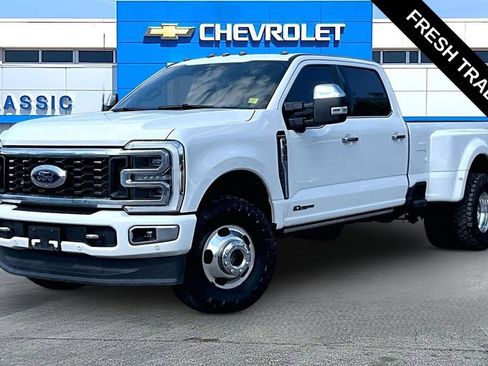 Used 2024 Ford F350 Platinum w/ FX4 Off-Road Package AWD/4WD image 2