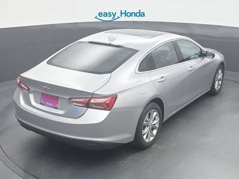 Used 2021 Chevrolet Malibu LT FWD image 25