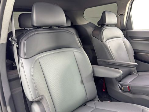 Used 2024 Kia EV9 Light Long Range image 36