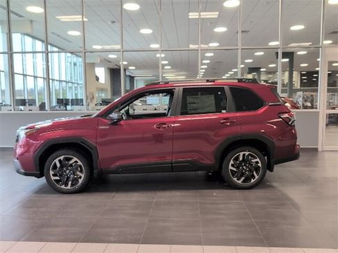 New 2025 Subaru Forester Premium image 2