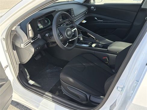 New 2026 Hyundai Elantra Blue image 9