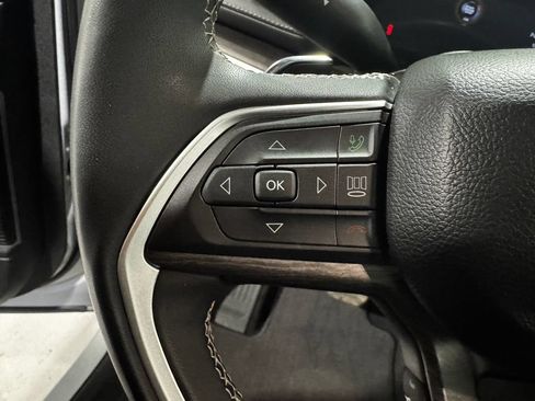 Used 2023 Jeep Grand Cherokee 4WD 4xe image 5