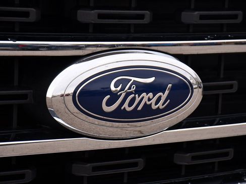 Used 2023 Ford F150 XLT w/ Equipment Group 302A High image 34