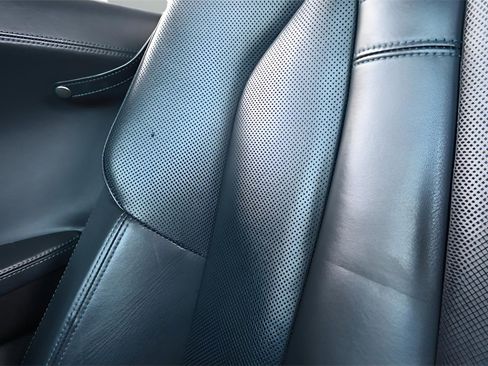 Used 2019 BMW i8 Roadster image 24