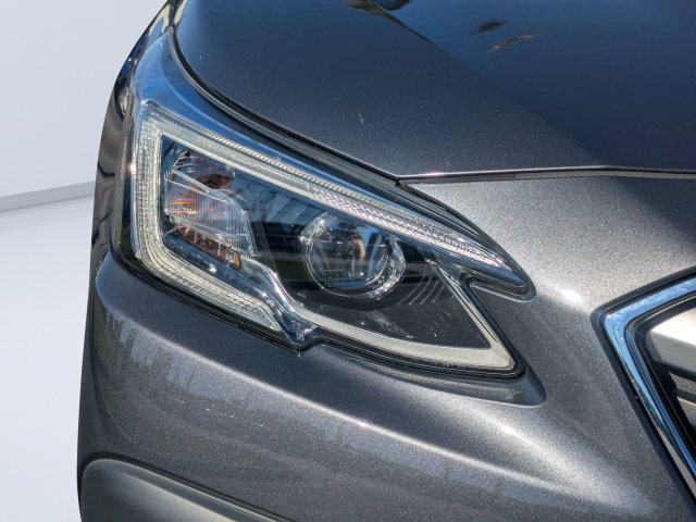 Used 2022 Subaru Outback Limited AWD/4WD image 9