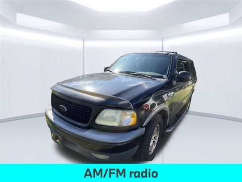 Used 2000 Ford Expedition XLT RWD image 2