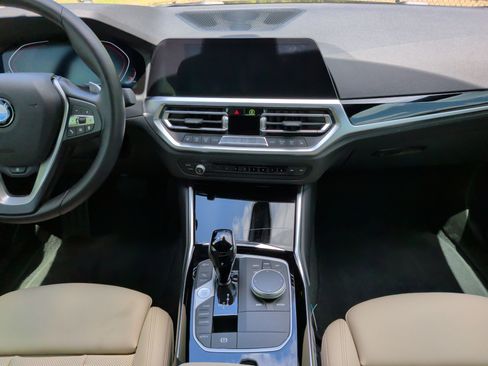 Used 2022 BMW 230i Coupe w/ Convenience Package image 30