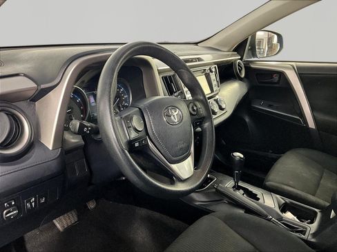Used 2018 Toyota RAV4 LE w/ All Weather Liner Package FWD image 17