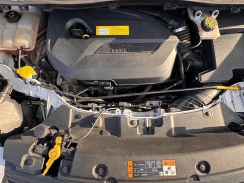 Used 2016 Ford Escape SE w/ Equipment Group 201A FWD image 10