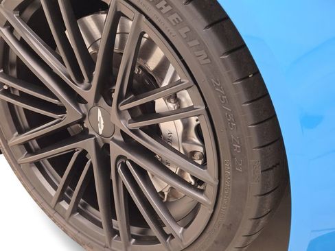 Used 2025 Aston Martin V8 Vantage Coupe image 14