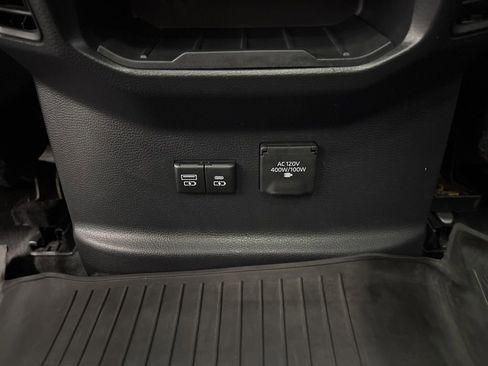 Used 2022 Toyota Tundra Limited w/ Power Package image 30