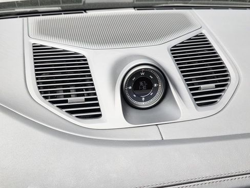 Certified 2025 Porsche Cayenne Coupe AWD/4WD image 24