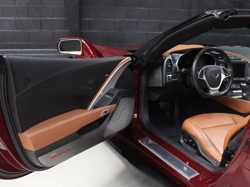 Used 2019 Chevrolet Corvette Grand Sport RWD image 38