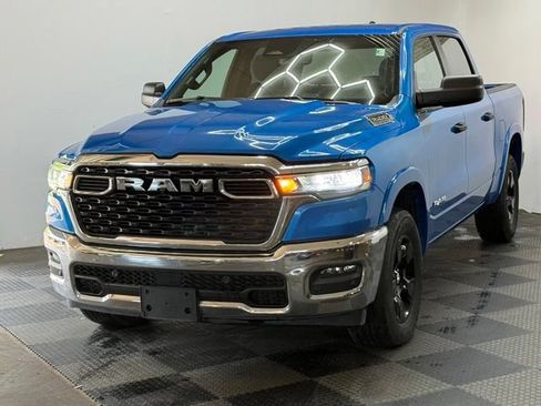 Used 2025 RAM 1500 Big Horn AWD/4WD image 6