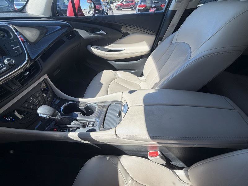 Used 2019 Buick Envision Essence AWD/4WD image 24