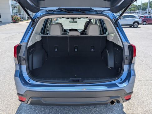 Used 2022 Subaru Forester Limited AWD/4WD image 13