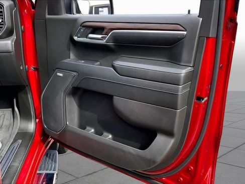 Used 2023 GMC Sierra 1500 SLT w/ SLT Premium Package AWD/4WD image 21