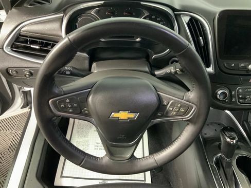 Used 2017 Chevrolet Malibu Hybrid w/ Leather Package FWD image 25