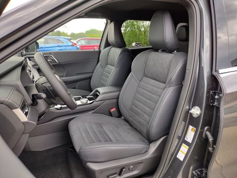 New 2026 Mitsubishi Outlander LE AWD/4WD image 7