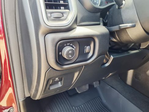 Used 2024 RAM 1500 Lone Star RWD image 11