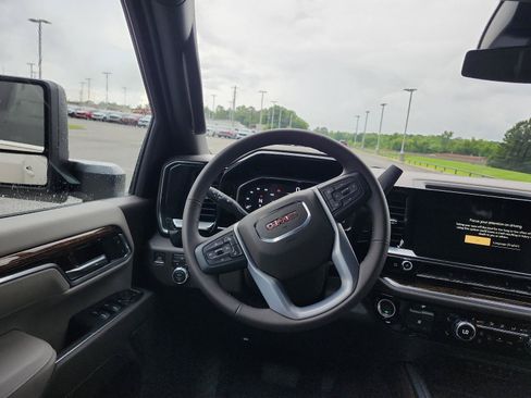 New 2026 GMC Sierra 3500 SLE w/ SLE Convenience Package AWD/4WD image 8