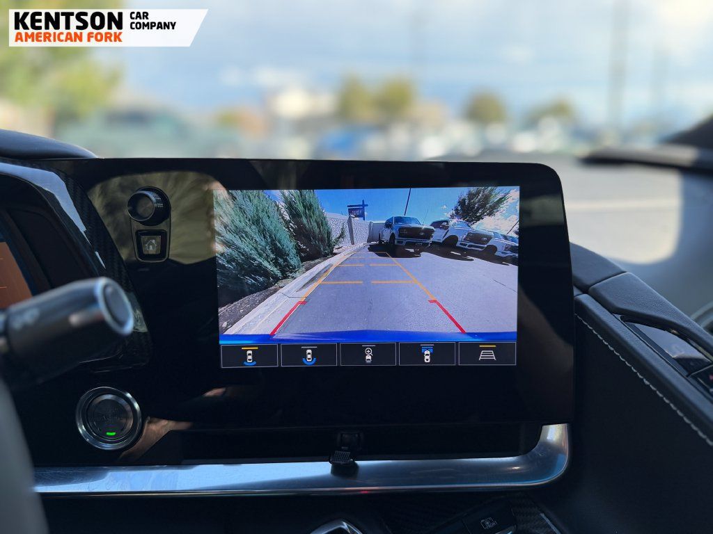 Used 2020 Chevrolet Corvette Stingray Premium Cpe w/ 3LT Preferred Equipment Group RWD image 27