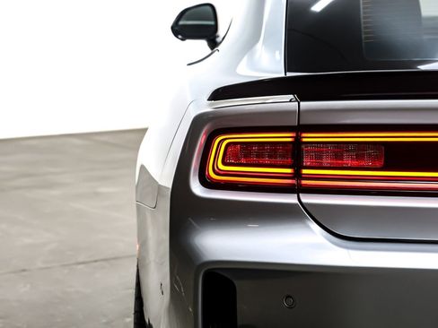 Used 2024 Dodge Charger Daytona Scat Pack w/ Plus Group image 17