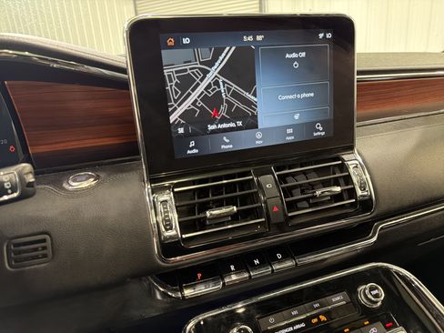 Used 2021 Lincoln Navigator L Reserve RWD image 19