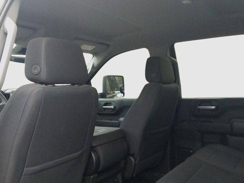 Used 2024 Chevrolet Silverado 2500 Custom w/ Custom Value Package image 25