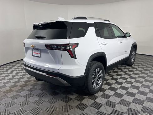 New 2026 Chevrolet Equinox LT FWD image 5