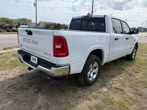 New 2026 RAM 1500 Big Horn AWD/4WD image 7