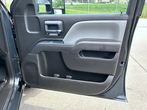 Certified 2017 Chevrolet Silverado 1500 W/T AWD/4WD image 16