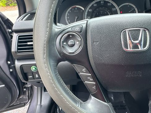Used 2015 Honda Accord EX-L image 24