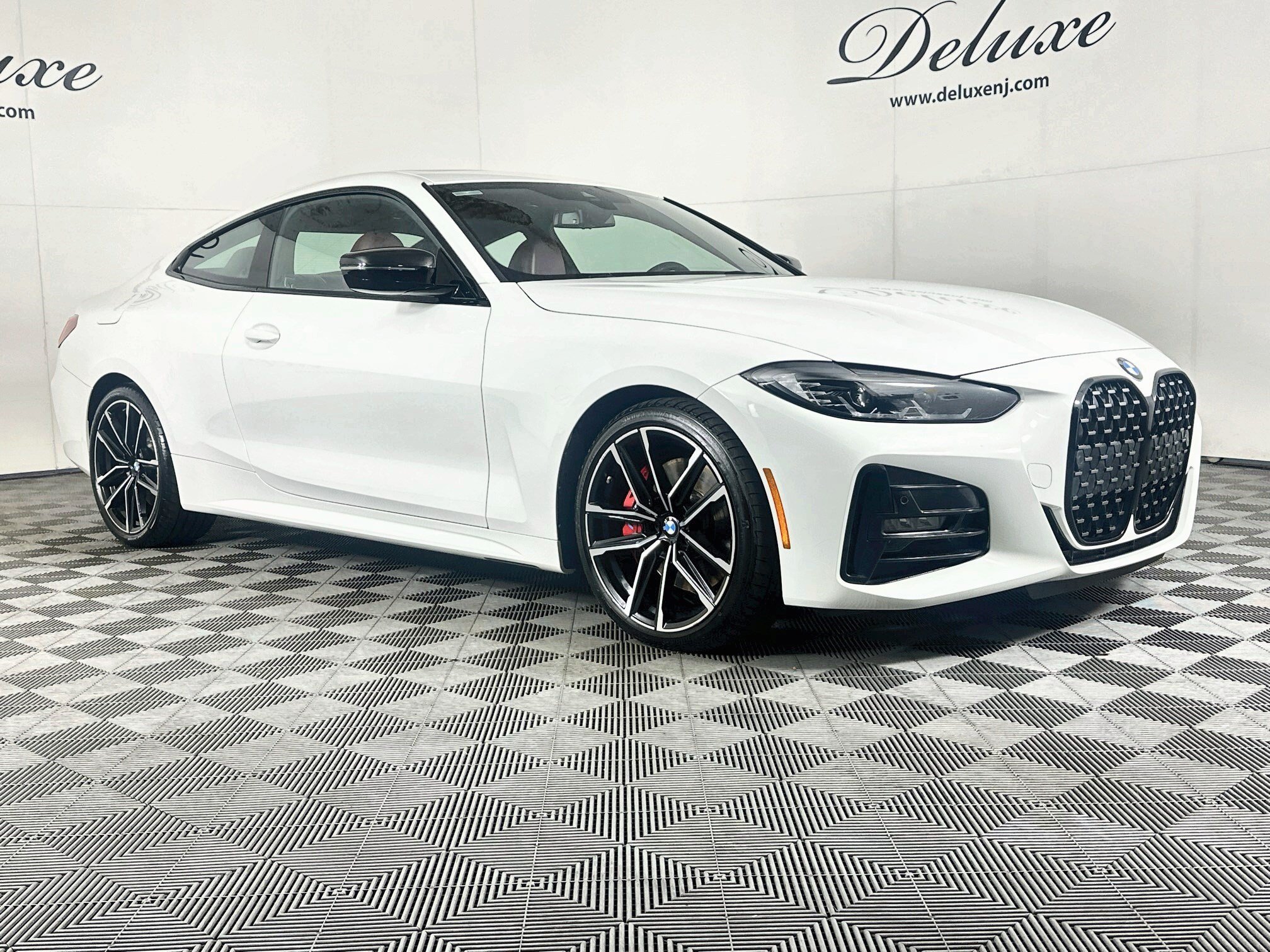 Used 2024 BMW 430i xDrive Coupe w/ M Sport Package AWD/4WD image 1