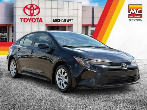 Used 2026 Toyota Corolla LE FWD image 7
