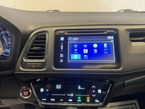 Used 2017 Honda HR-V EX image 18