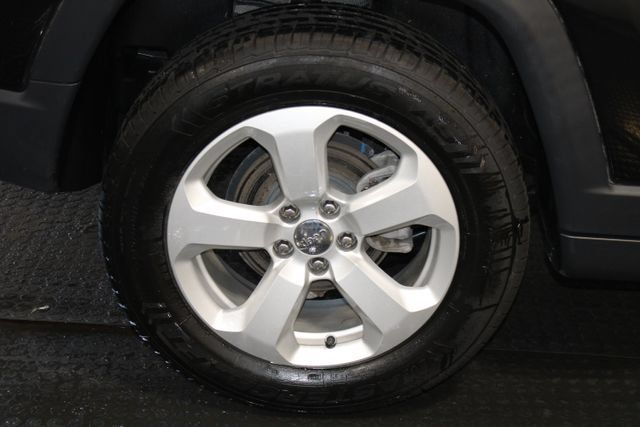 Used 2020 Jeep Compass Latitude w/ Cold Weather Group AWD/4WD image 34