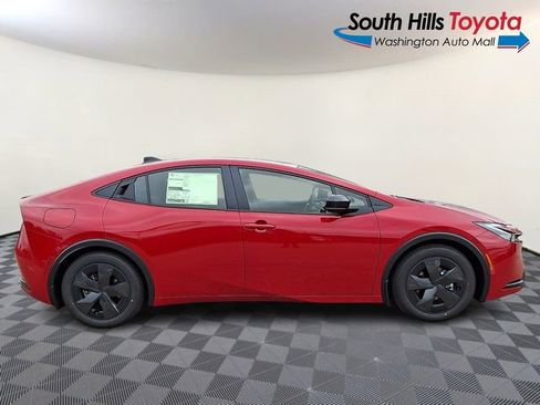 New 2026 Toyota Prius Plug-In Hybrid image 7