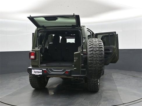 Used 2021 Jeep Wrangler Unlimited Sahara w/ Uconnect 4C Nav & Sound Group image 48