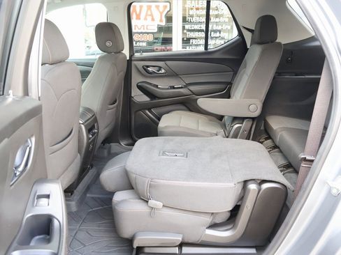 Certified 2021 Chevrolet Traverse LT w/ LPO, Floor Liner Package image 26