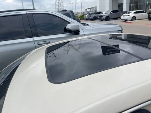 Used 2011 Cadillac CTS Luxury RWD image 11