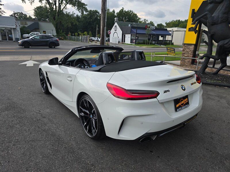 Used 2025 BMW Z4 M40i w/ Edition RWD image 7