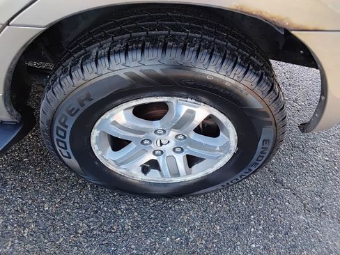 Used 2004 Honda Pilot EX image 23