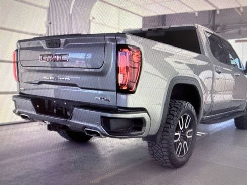 Used 2024 GMC Sierra 1500 AT4 w/ Technology Package AWD/4WD image 6