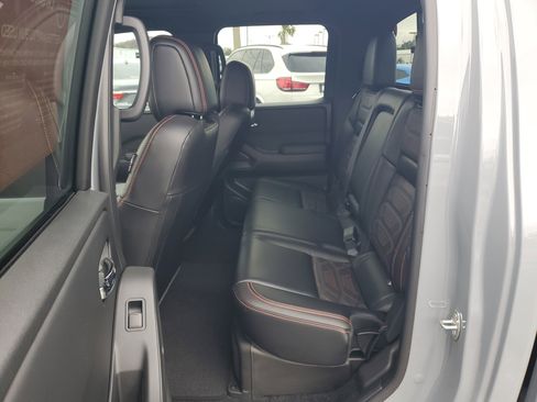 Certified 2025 Nissan Frontier PRO-4X w/ Pro Premium Package image 13