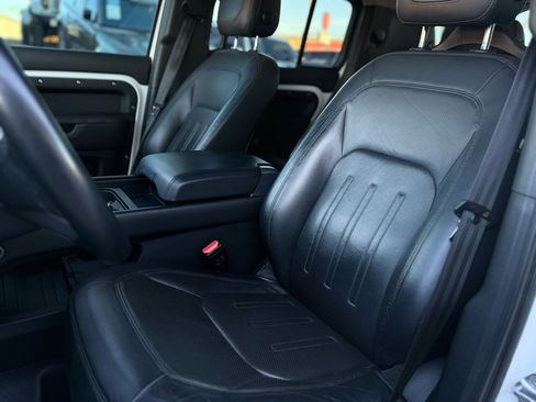 Used 2020 Land Rover Defender 110 First Edition image 10