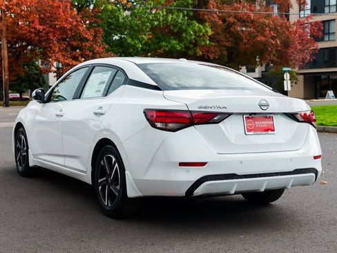 New 2025 Nissan Sentra SV w/ Trunk Package image 4
