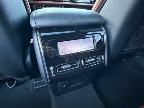 Used 2022 Lincoln Aviator Reserve w/ Elements Package Plus RWD image 13