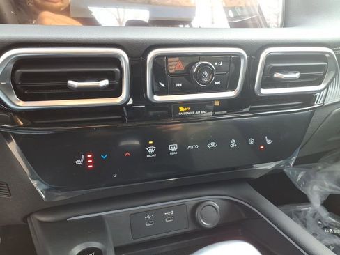 New 2026 Nissan Sentra SV image 12